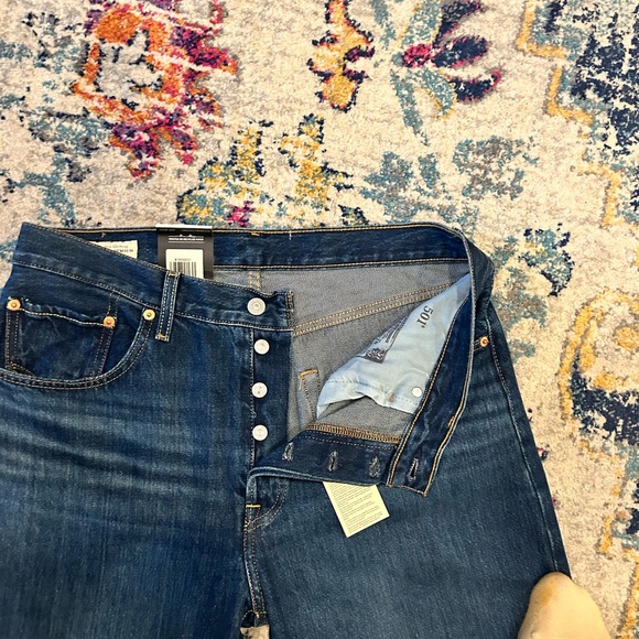 NWT Levi’s 501 90’s button fly jeans. Mid-rise, loose through the hip & thigh - Picture 2 of 7